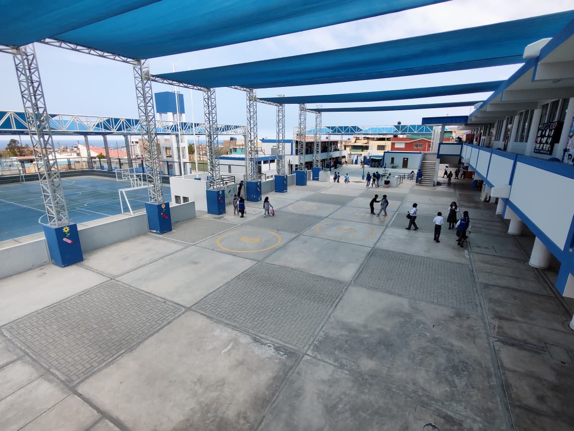 Colegio Centro patio grande 24092025 La Prensa Regional