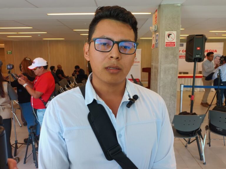 Consejero regional alerta sobre contratación de afiliados a Perú Primero en obras del GORE