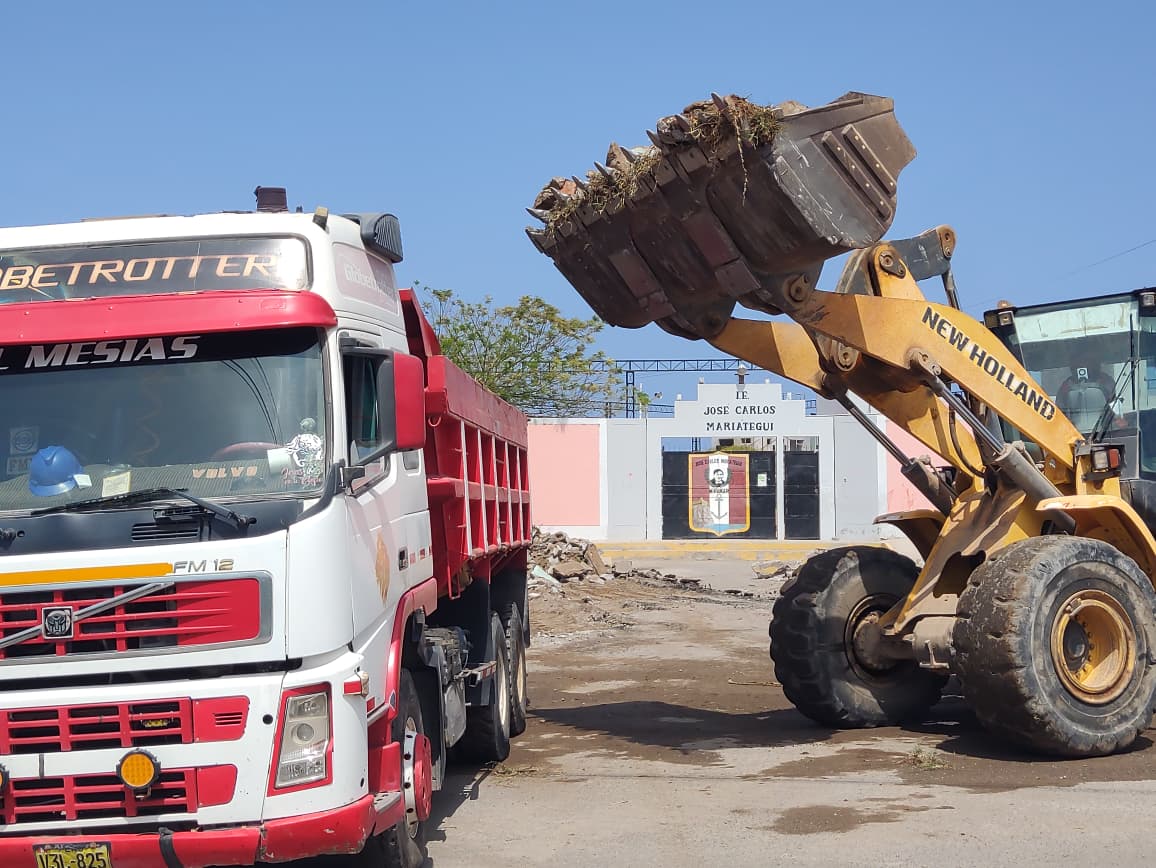 Demolicion colegio Mariategui Mollendo 19092025 1 La Prensa Regional