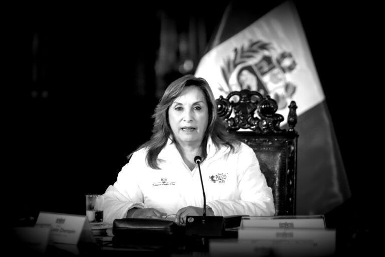 A 1000 días de un gobierno de espaldas al país