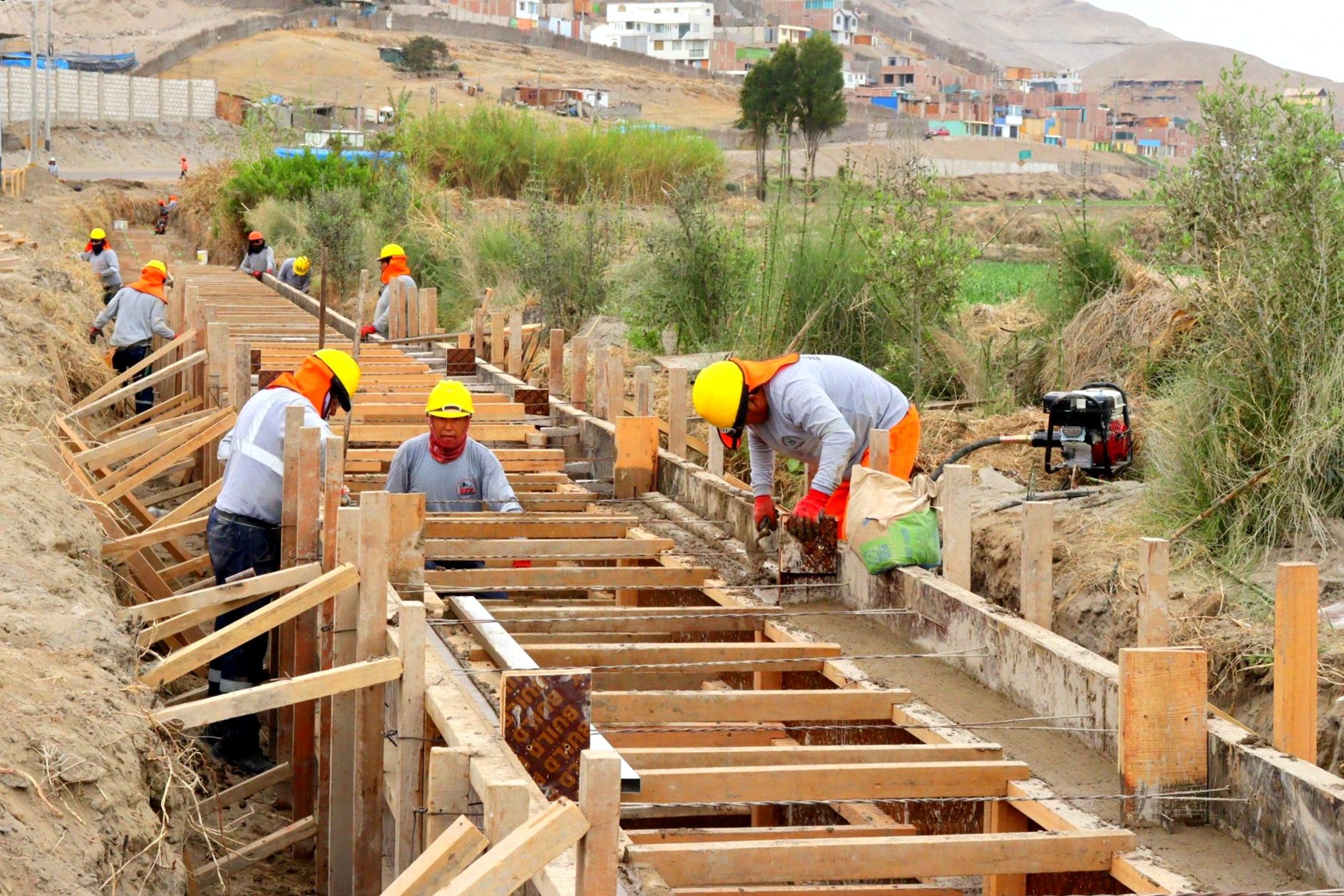 Municipalidades de la provincia de Islay solo ejecutan el 52% de su inversión a septiembre 2 Ejecucion en Islay 2 Obra Dean Valdivia 11092025 La Prensa Regional