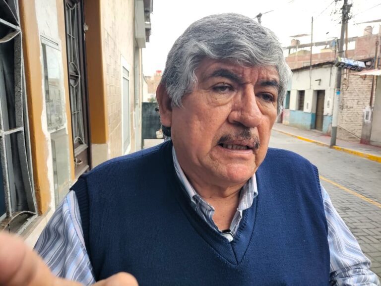 Traslado temporal de minivanes al terminal de Mollendo concluye sin acuerdos