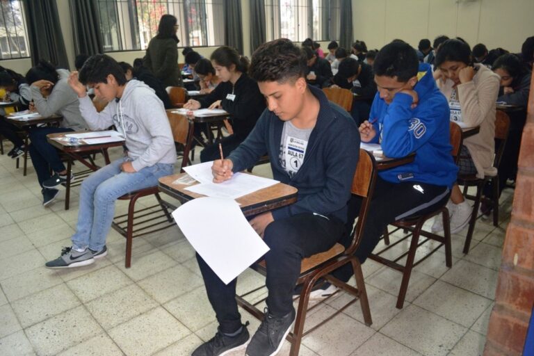 Trinquetes Políticos: Los que no quieren nuevas universidades