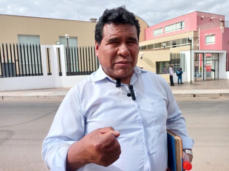 Condenan a alcalde de Ichuña por agresión contra su expareja