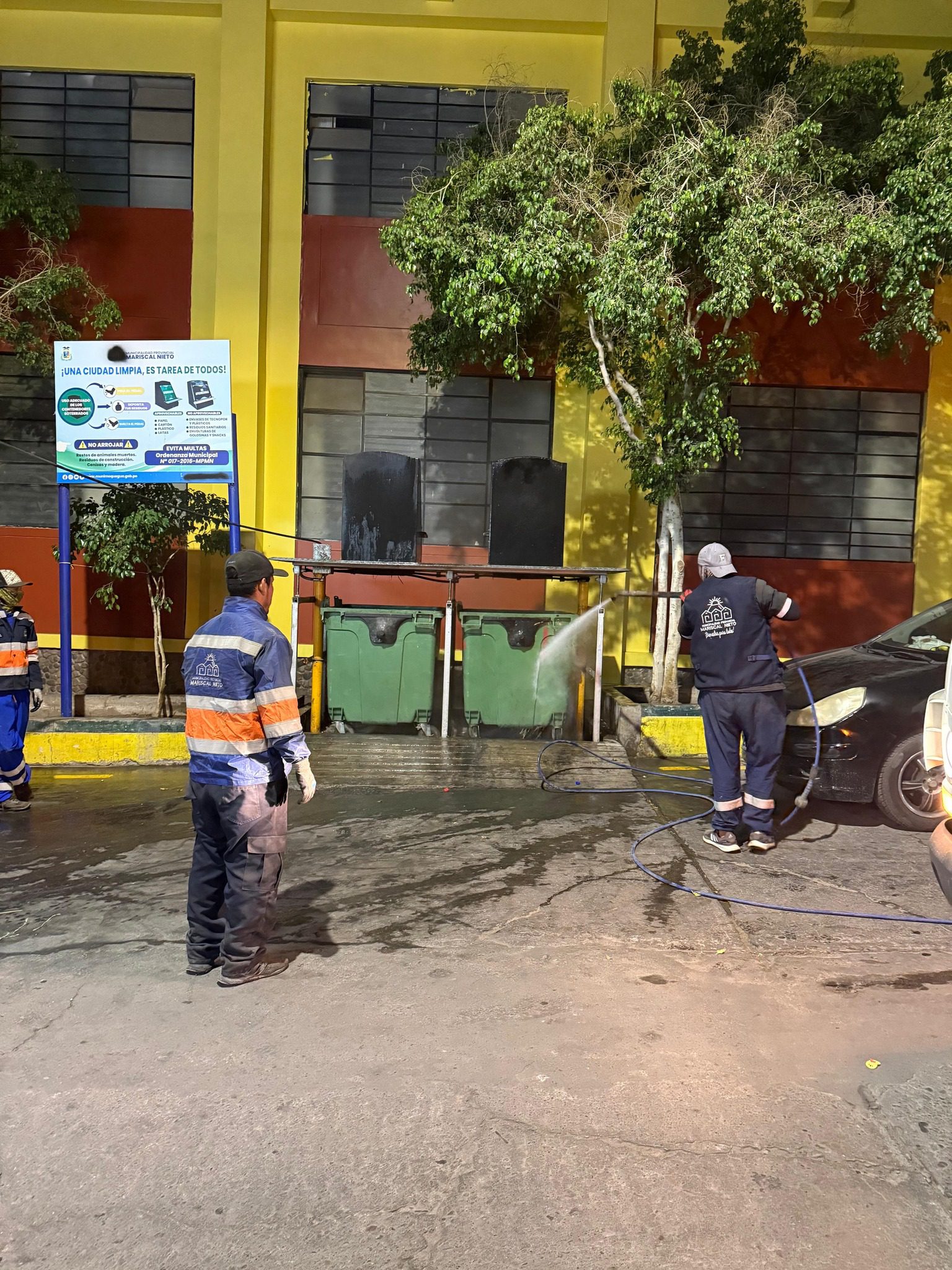 Limpieza contenedores calle Ancash Moquegua 22092025 La Prensa Regional