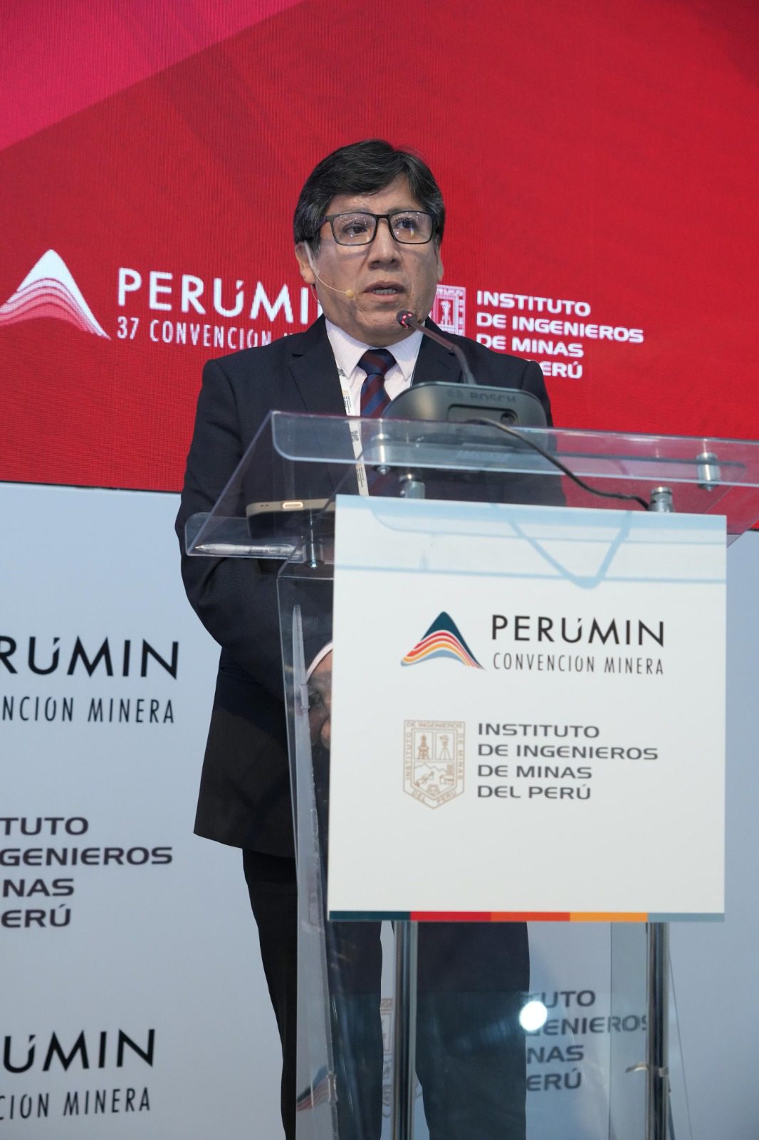 Southern Perú presenta su ruta hacia la descarbonización y la eficiencia energética en sus operaciones 2 PERUMIN 37 Convencion Minera Dario Oviedo Southern descarbonizacion 24092025 3 La Prensa Regional