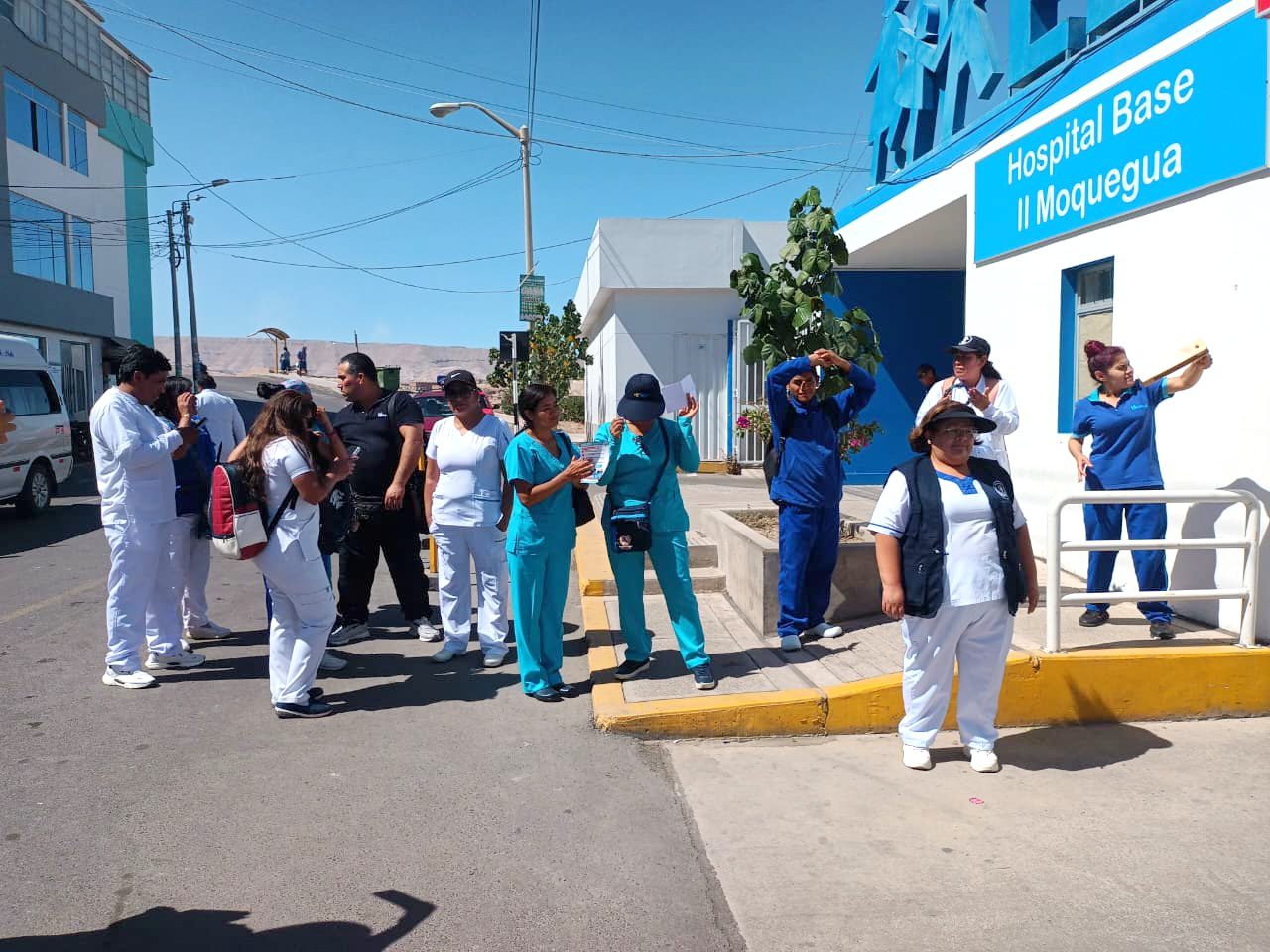 Trabajadores de EsSalud de Moquegua e Ilo inician huelga nacional indefinida 2 Paralizacion de trabajadores de EsSalud Hospital de Moquegua 09092025 4 La Prensa Regional