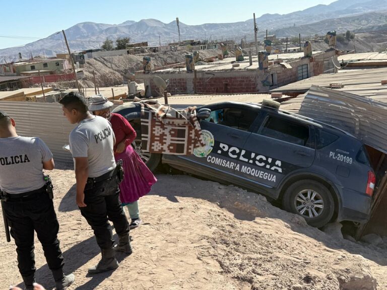 Patrullero chocó contra una vivienda en San Antonio