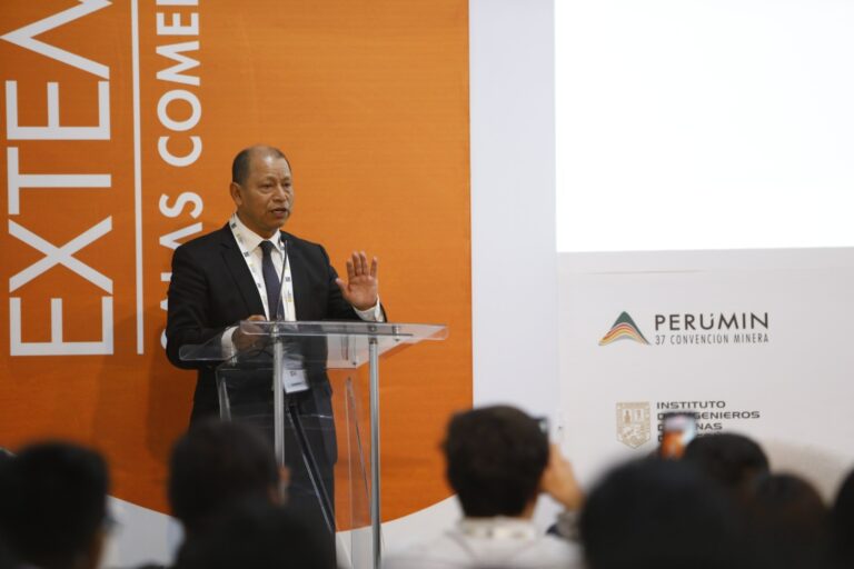 PERUMIN 37: Mujeres ganan en promedio más que los hombres en la minería, revela ministro de Trabajo