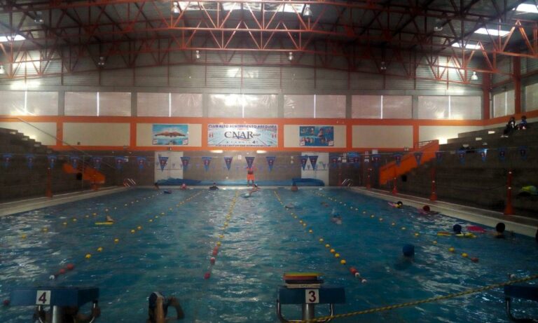 Juegos escolares: suspenden competencia de natación por falta de ambulancia