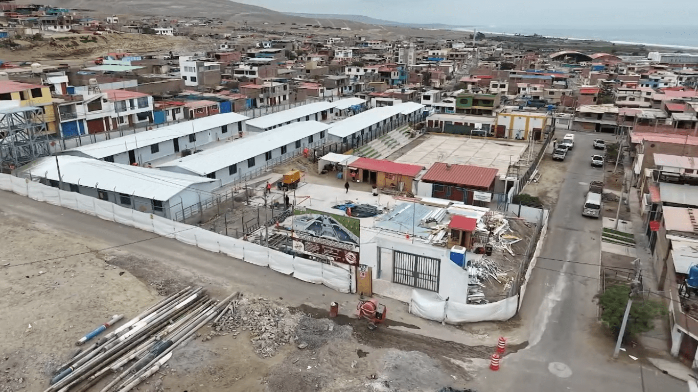 Ultiman detalles para traslado de alumnos al plan de contingencia del colegio Mariátegui 2 Plan de contingencia IE Jose C. Mariategui 04092025 2 La Prensa Regional