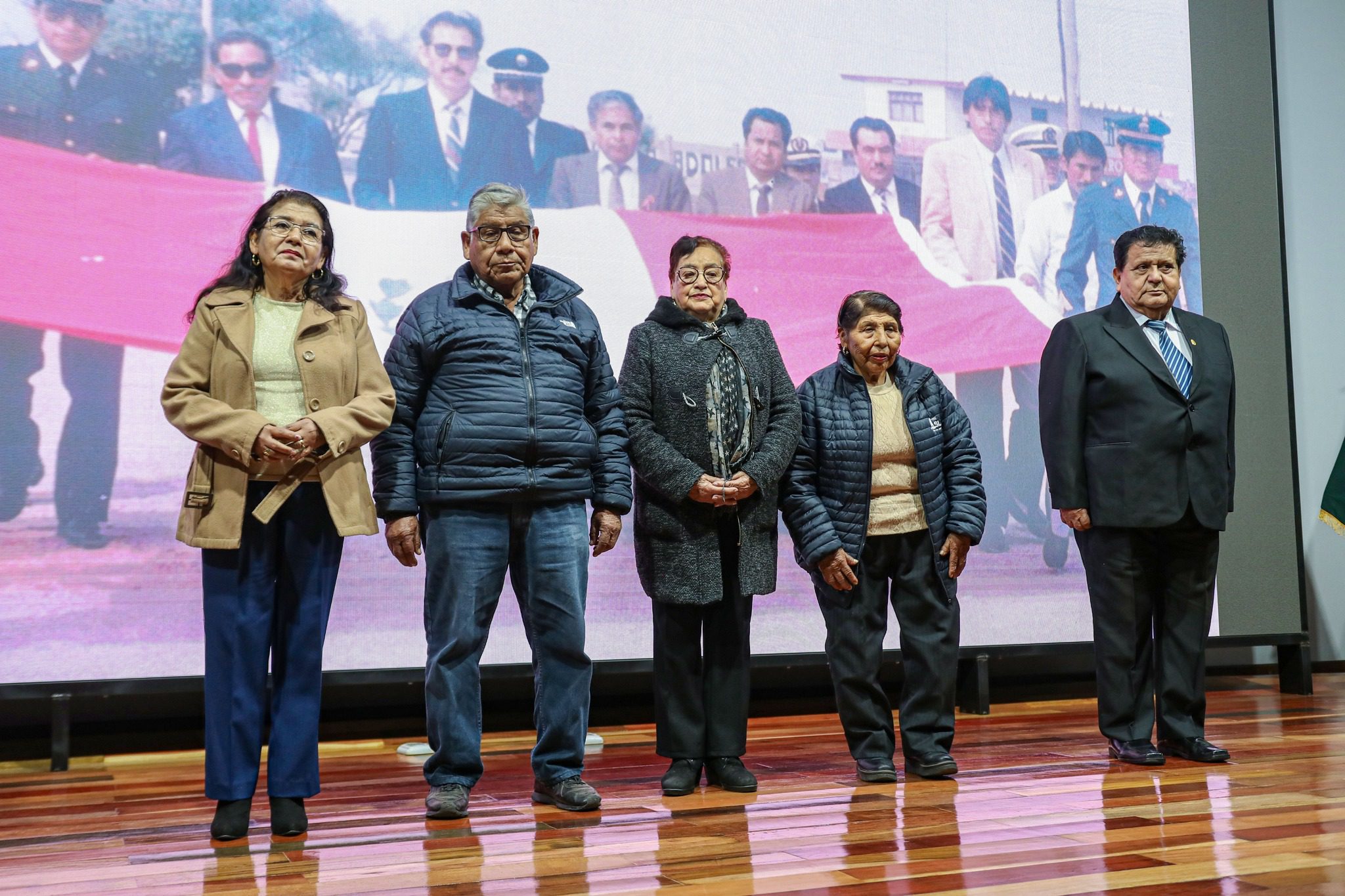 Presentan programa por el 45° aniversario de Islay-Matarani 2 Presentacion actividades 45 aniversario Islay Matarani 11092025 3 La Prensa Regional
