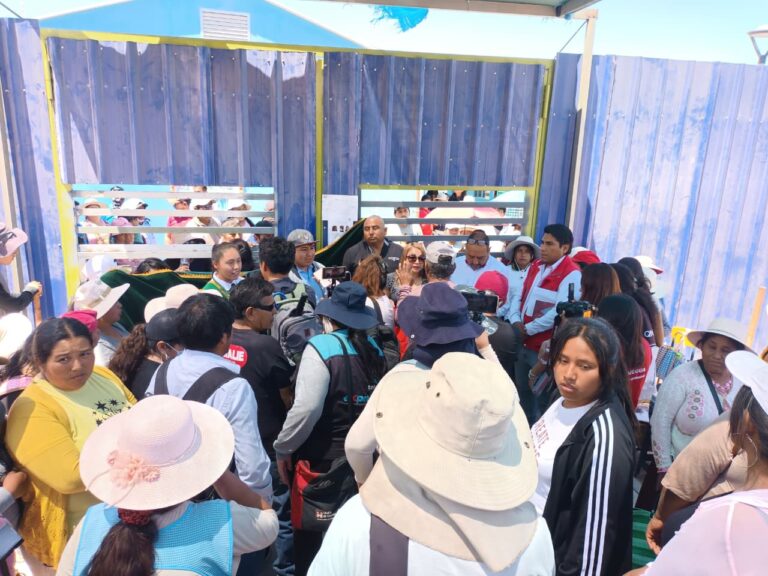 Padres de familia de la I.E. Manuel C. de la Torre llegan a acuerdos con Gobierno regional