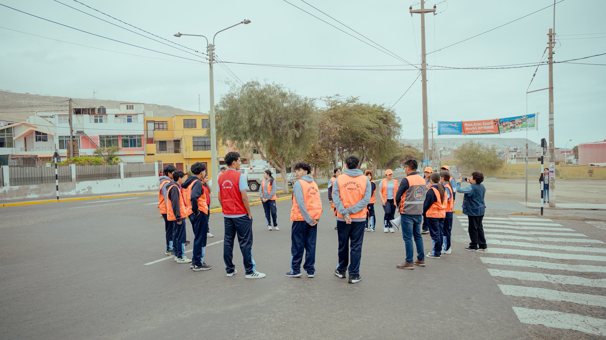 Moqueguanos e ileños participaron en simulacro multipeligro con sistema de alerta temprana 4 Simulacro en Ilo con activacion de sirena de alerta temprana 09092025 3 La Prensa Regional