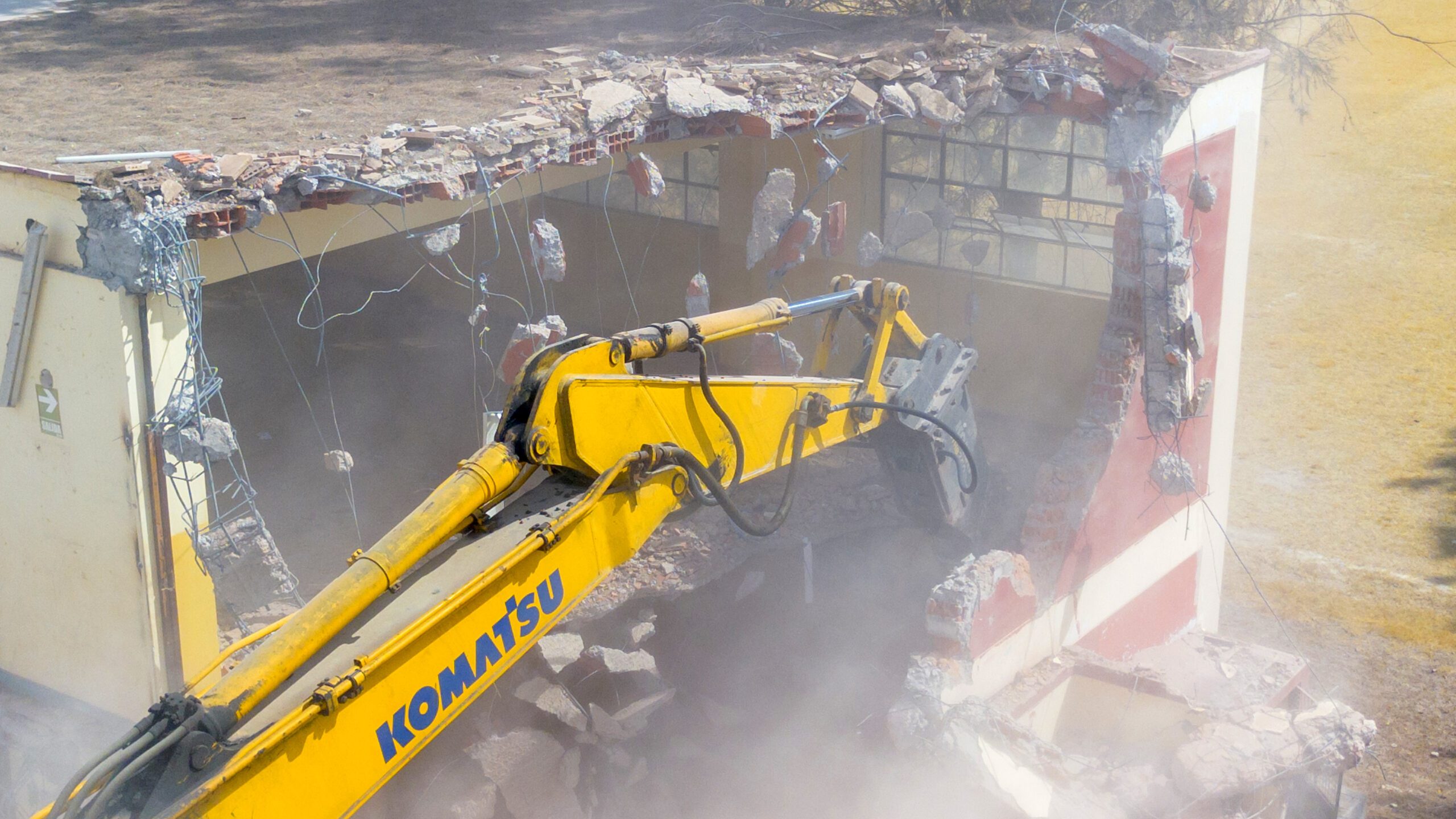 Southern Perú inicia demolición del colegio Manuel Camilo de la Torre en Moquegua 1 Southern Peru inicio la demolicion Manuel C de la Torre v1 2 scaled La Prensa Regional