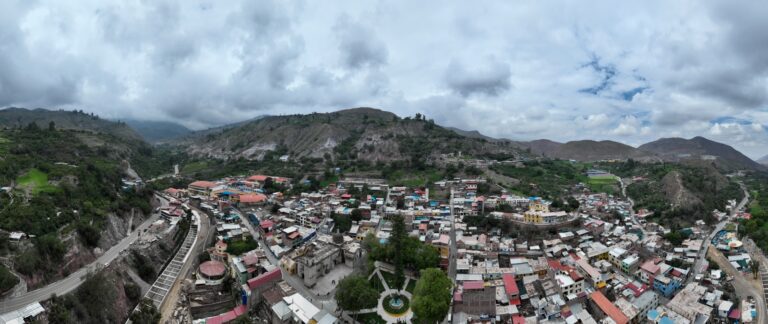 Daños en canales y tuberías por obra vial en Torata deja sin agua a agricultores