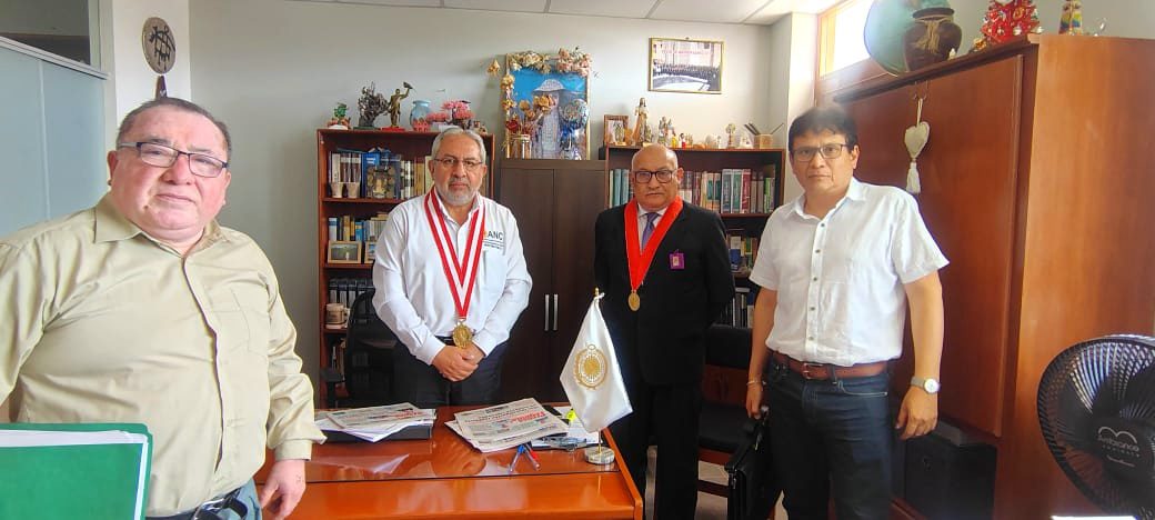 Autoridad Nacional de Control del Ministerio Público se reunió con Prensa Regional 1 ANC MP Antonio Fernandez Jeri 2 28102025 La Prensa Regional