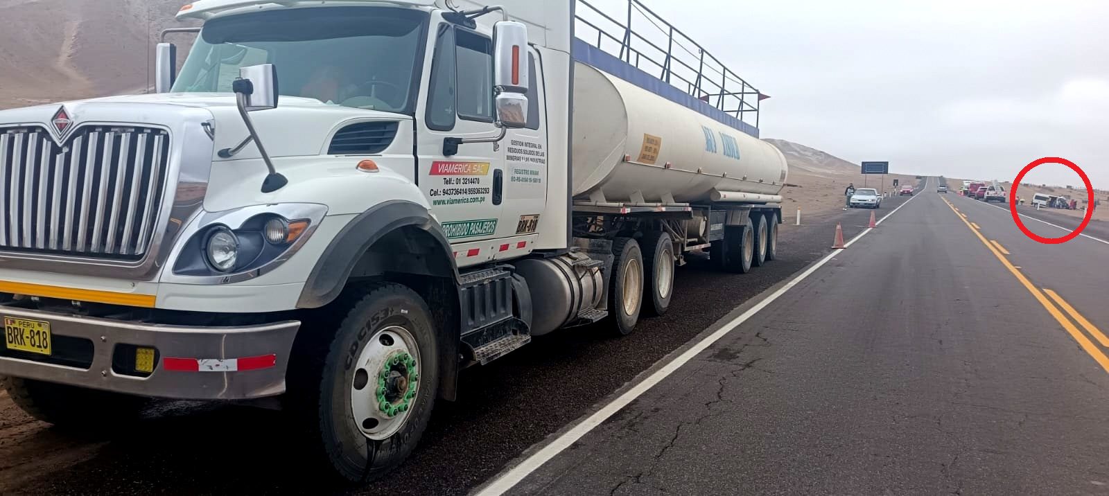 Panamericana Sur - Cocachacra: violento accidente deja cuatro muertos y seis heridos 1 Accidente en la via Moquegua Arequipa deja 4 muertos y 6 heridos 08102025 2 La Prensa Regional