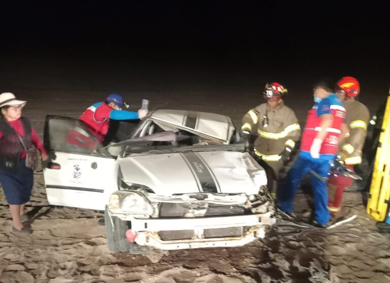 Conductor en presunto estado de ebriedad provoca grave accidente en la Costanera Sur