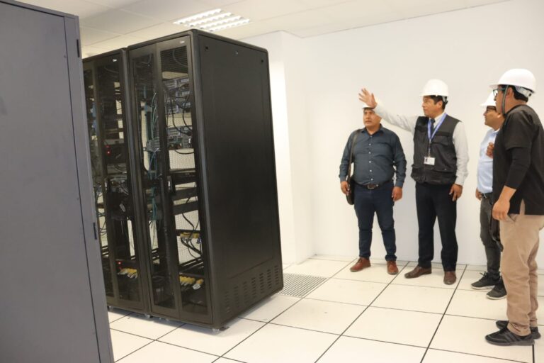 Hospitales de Alto Inclán y Majes comparten modelo digital en salud