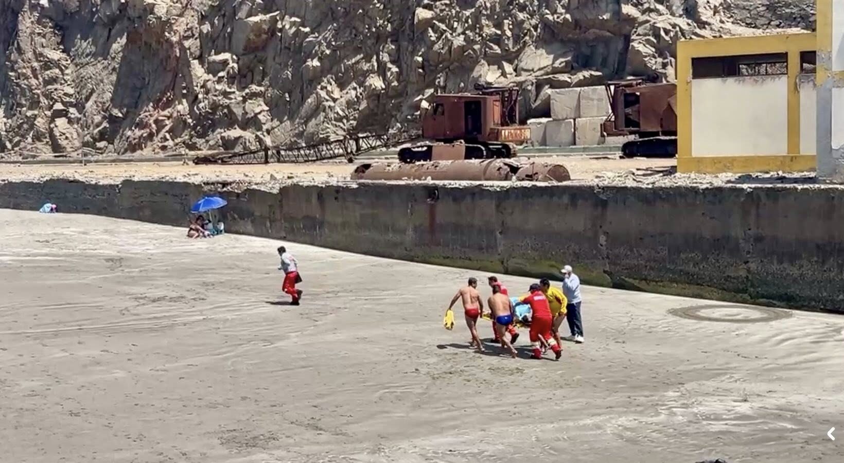 Tragedia en Mollendo: profesor muere ahogado tras intentar salvar a su alumno 1 Docente muere ahogado en playa de Mollendo 19102025 3 e1760922150112 La Prensa Regional