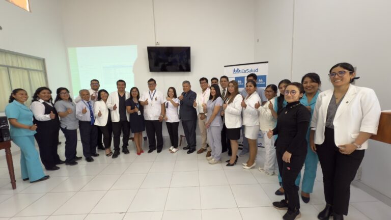 EsSalud Moquegua incorpora a 18 trabajadores CAS Covid-19 como personal regular