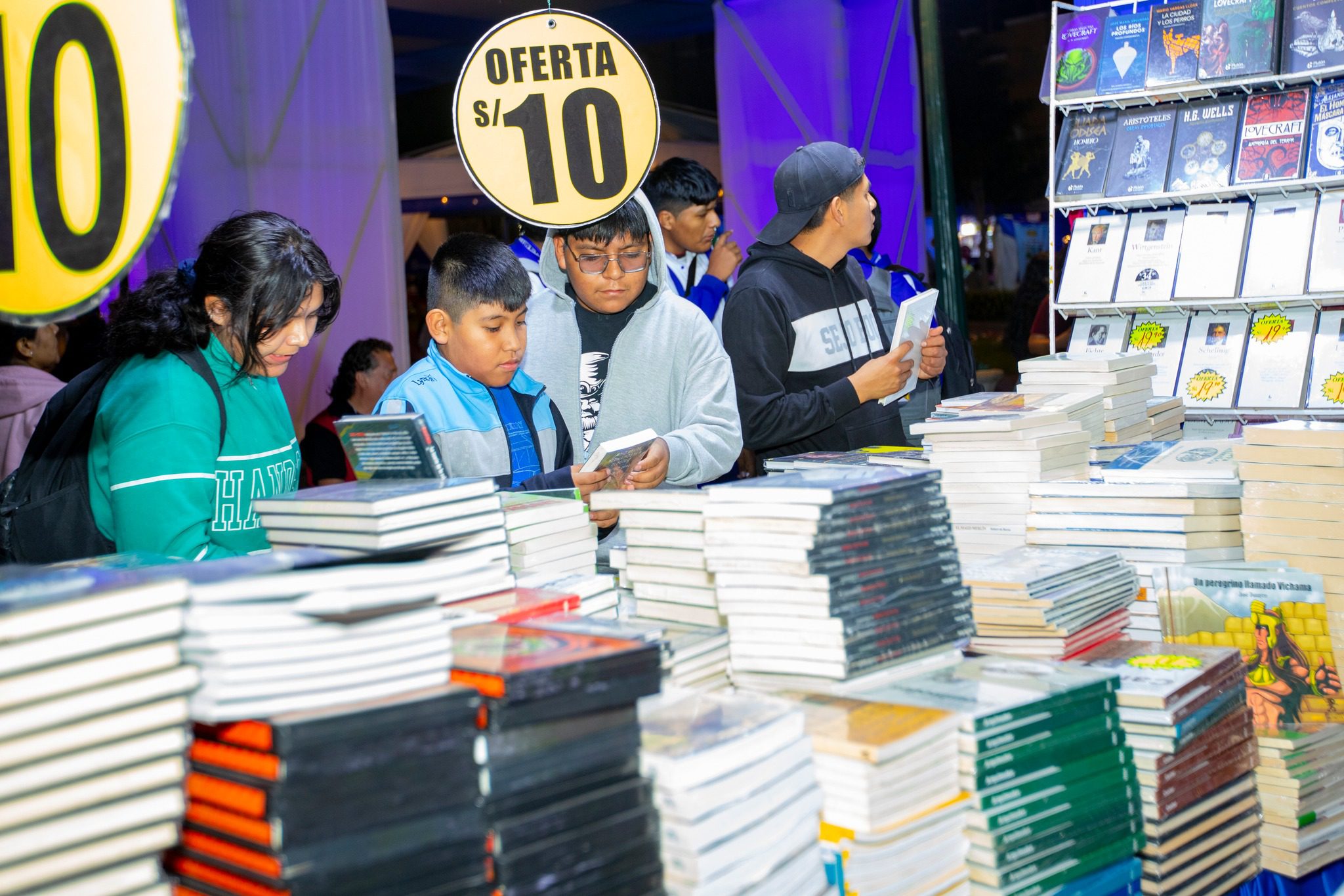 FILMOQ 2025 supera los 45 mil visitantes y consolida su éxito en Moquegua 1 FILMOQ 2025 Plaza de Armas 23102025 3 La Prensa Regional