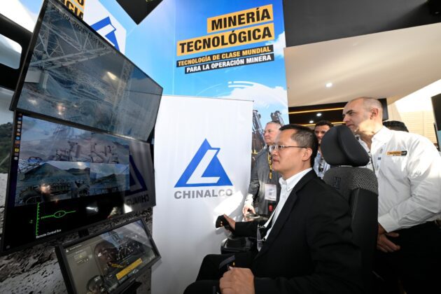 Ferreycorp y Ferreyros lideraron en PERUMIN tendencias transformadoras para la minería 11 Ferreycorp y Ferreyros lideraron en PERUMIN 29092025 3 La Prensa Regional