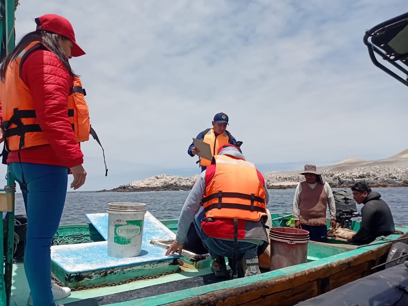 Fiscalizan extracción de pulpo en la Reserva Nacional Punta Coles 1 Fiscalizan extraccion de pulpo en la Reserva Nacional Punta Coles 22102025 2 La Prensa Regional