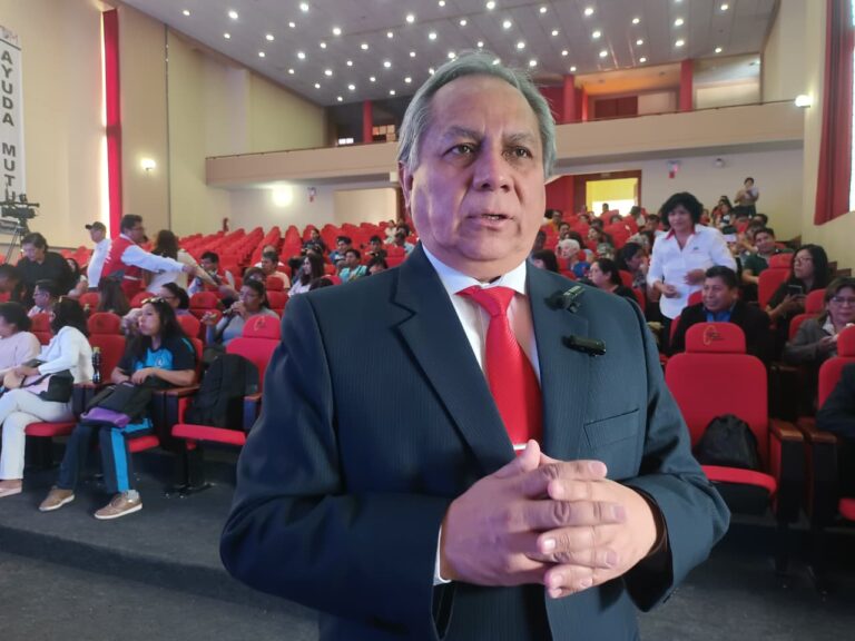 GORE Moquegua gestiona tablets tras paralización en proceso de adquisición de laptops