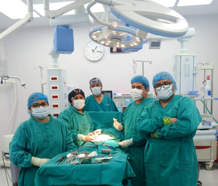 Hospital Regional de Moquegua realiza compleja cirugía ginecológica