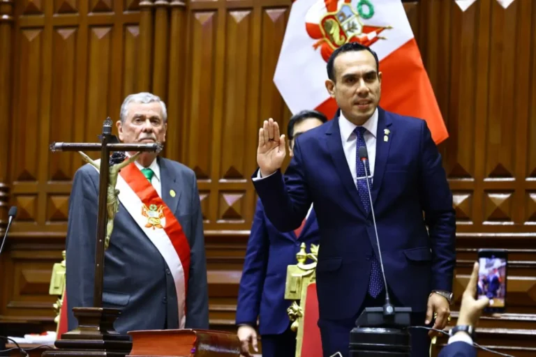 José Jerí Oré jura como Presidente de la República
