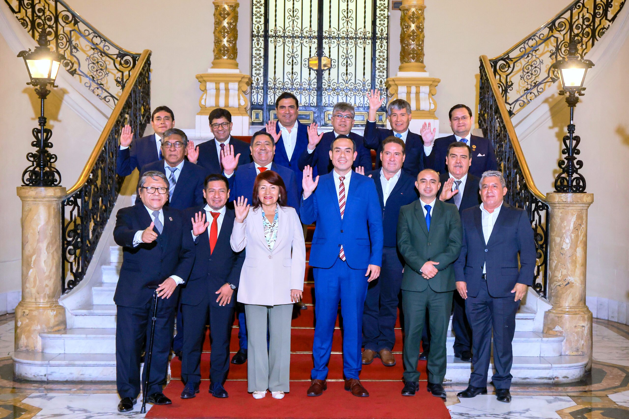 Trinquetes Políticos: Pinceladas de mi tierra 1 Jose Jeri reunion en palacio con gobernadores 14102025 scaled La Prensa Regional