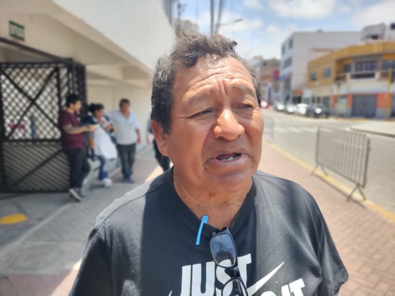 Padre de una de las víctimas del accidente en “El Fiscal” exige más control a minivanes