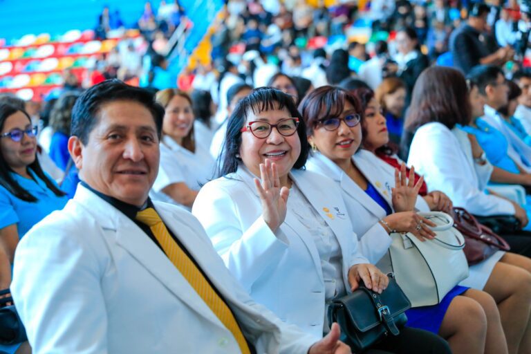 Nombran a 260 trabajadores del sector Salud en Arequipa