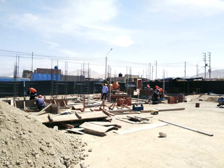 Expertos advierten sobrecostos y retrasos en obras por administración directa