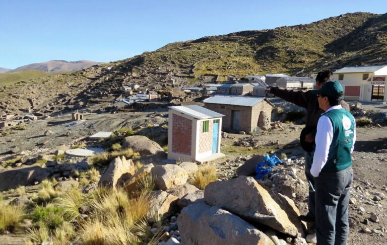Trinquetes Políticos: Agua para el valle de Tambo