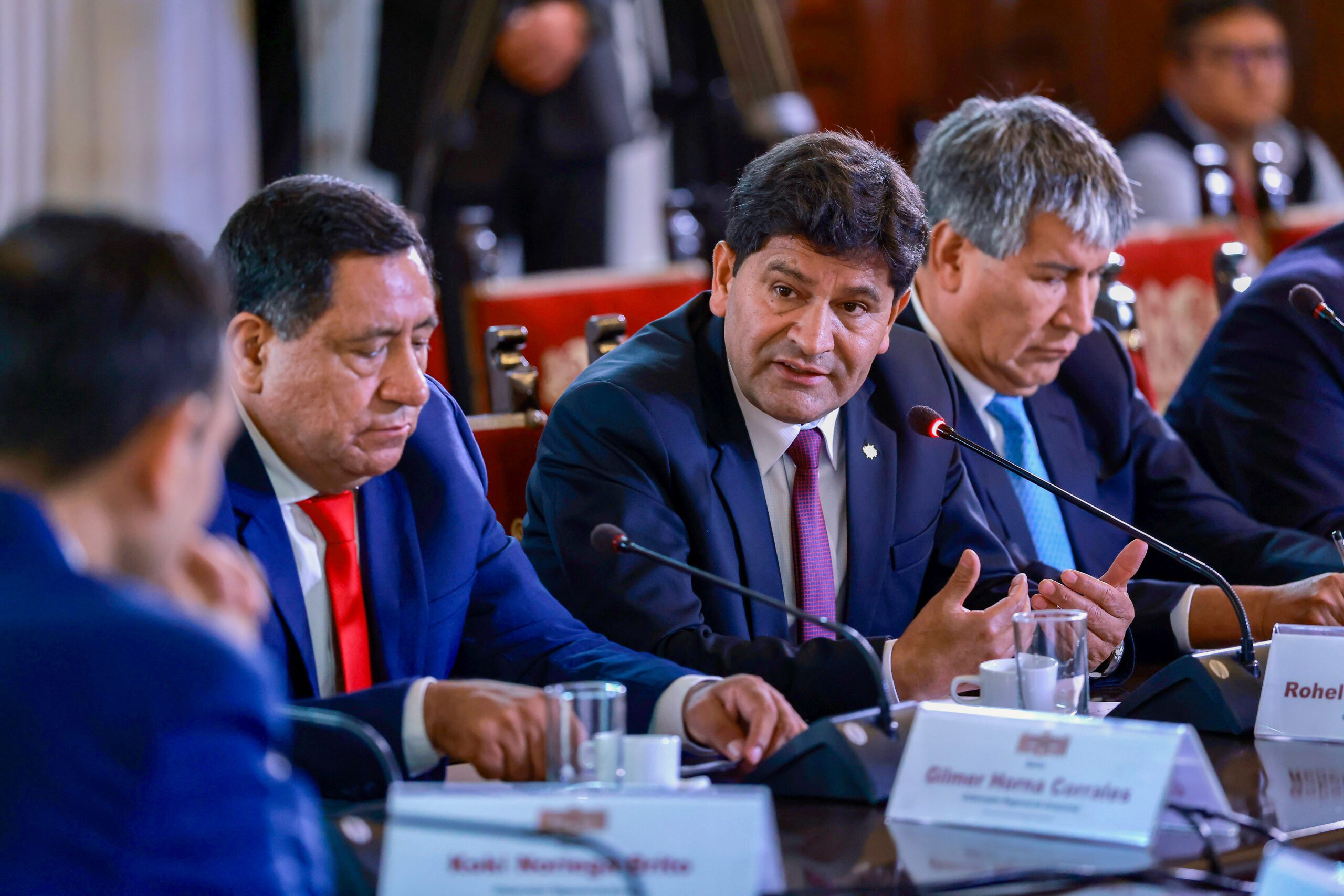 Trinquetes Políticos: Subprefecto que duró ‘ni un día’ 1 Rohel Sanchez en Palacio de Gobierno con Jose Jeri 14102025 scaled La Prensa Regional