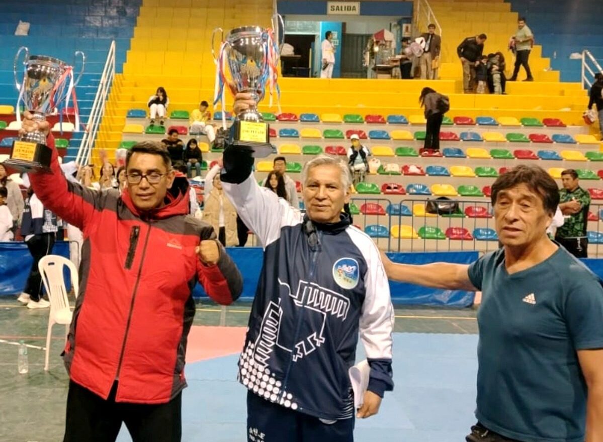 Taekwondo Ilo obtiene segundo lugar en el XXIII Open Internacional Arequipa 2025 4 e1760158297362 La Prensa Regional