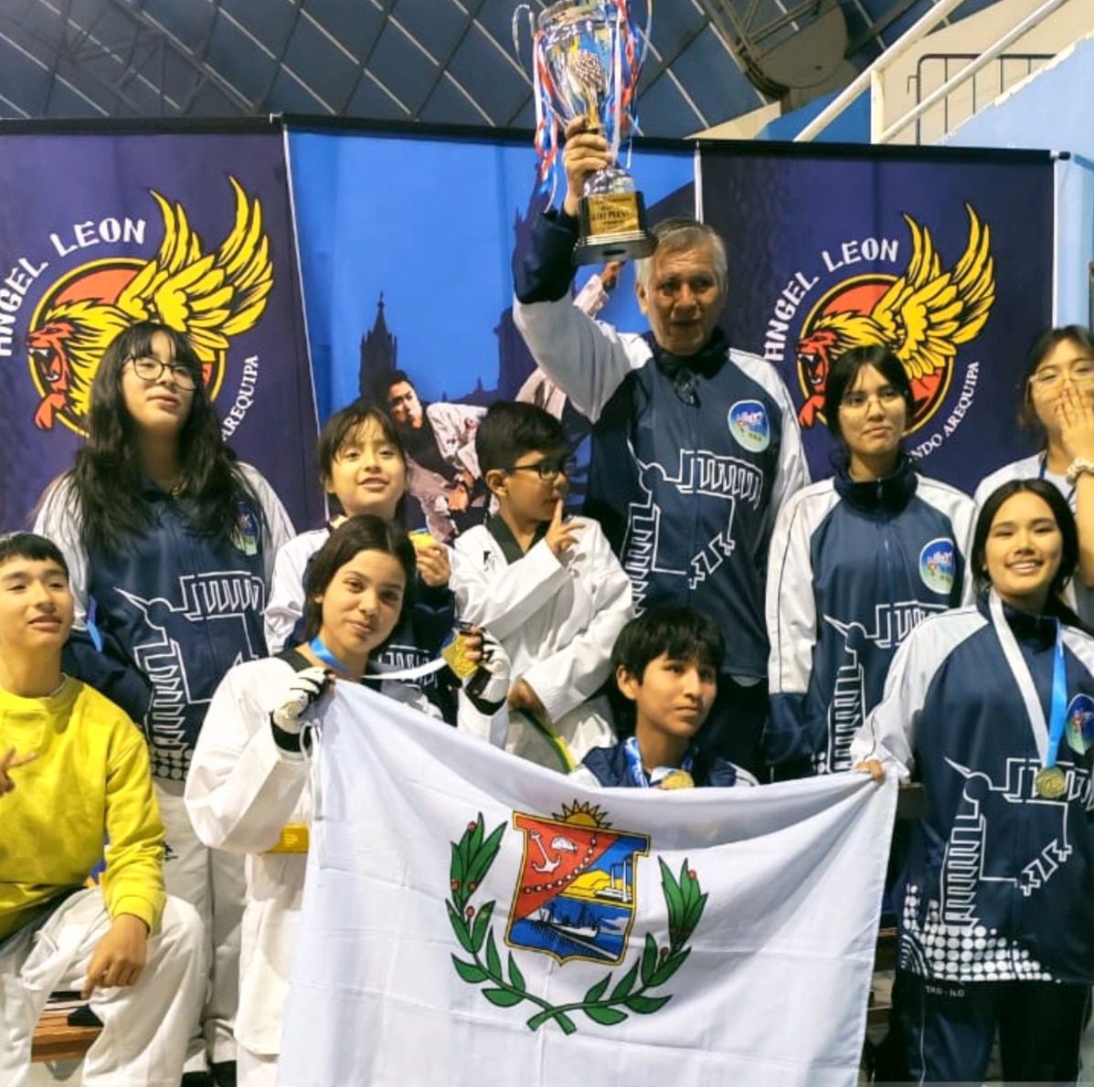 Taekwondo Ilo obtiene segundo lugar en el XXIII Open Internacional Arequipa 2025 5 e1760158437846 La Prensa Regional