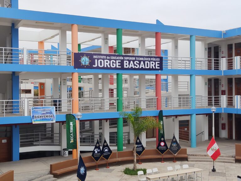 Tecnológico Basadre recibe donación de Southern Perú por 50 mil dólares