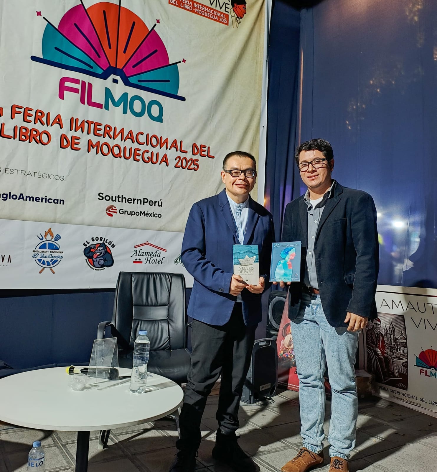 Un mensaje, un viaje y una novela 1 Un mensaje un viaje y una novela – Gustavo Pino – Prensa Regional 28102025 2 1 La Prensa Regional