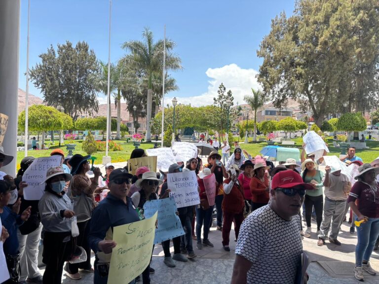 Ciudadanos exigen liberación de terrenos para construcción de viviendas en Samegua