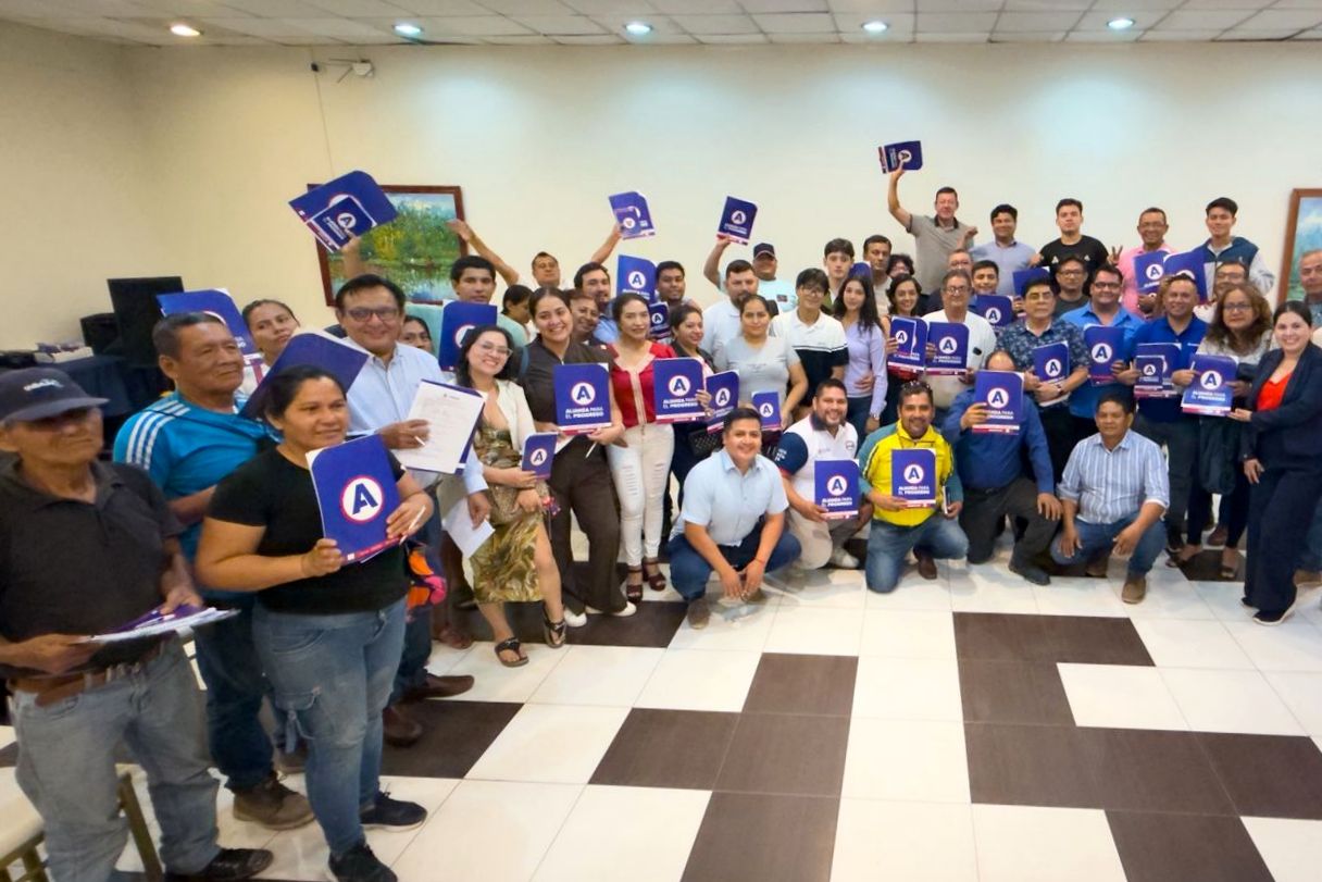 Trinquetes Políticos: Martín Vizcarra y Evo Morales 2 Alianza para el Progreso Ref 28102025 La Prensa Regional