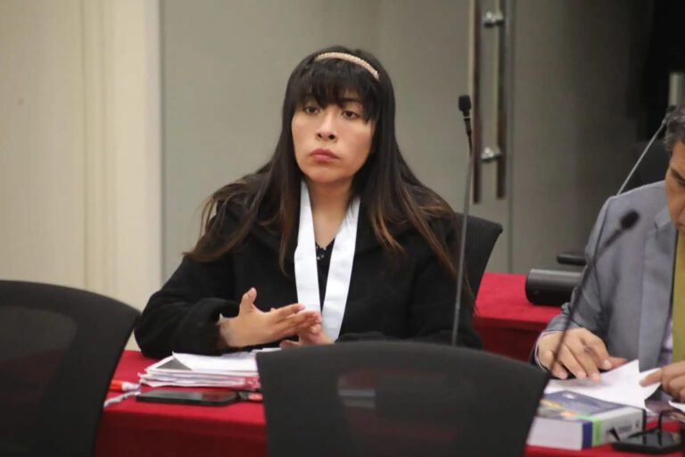 Perú rompe relaciones diplomáticas con México tras asilo concedido a Betssy Chávez