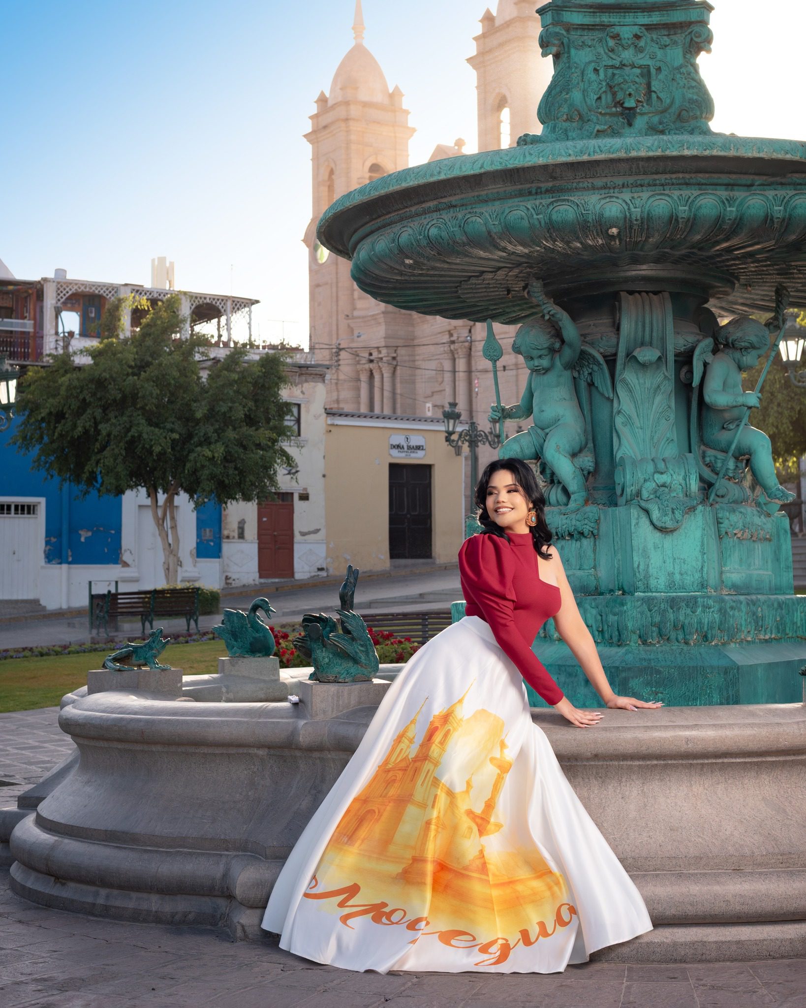 Bellas, elegantes y carismáticas… una de ellas será la nueva Reina Moquegua 2025 4 Candidatas Senorita Moquegua 2025 MPMN 484 Aniversario 06112025 4 Damariz Flor Miss IST Jose Carlos Mariategui La Prensa Regional