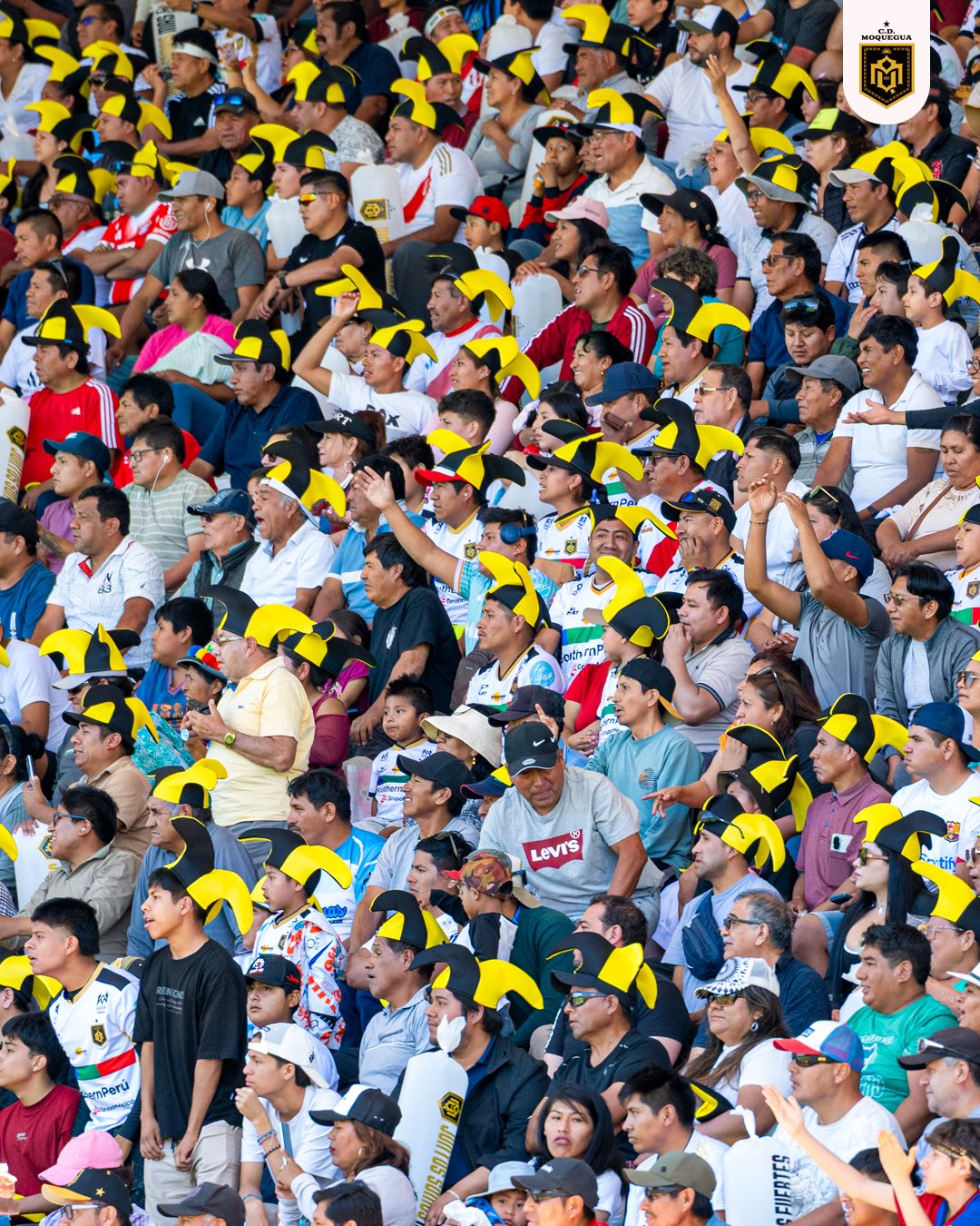 Trinquetes políticos: Las últimas promesas del alcalde.... 2 Club Deportivo Moquegua Hinchada 25112025 La Prensa Regional