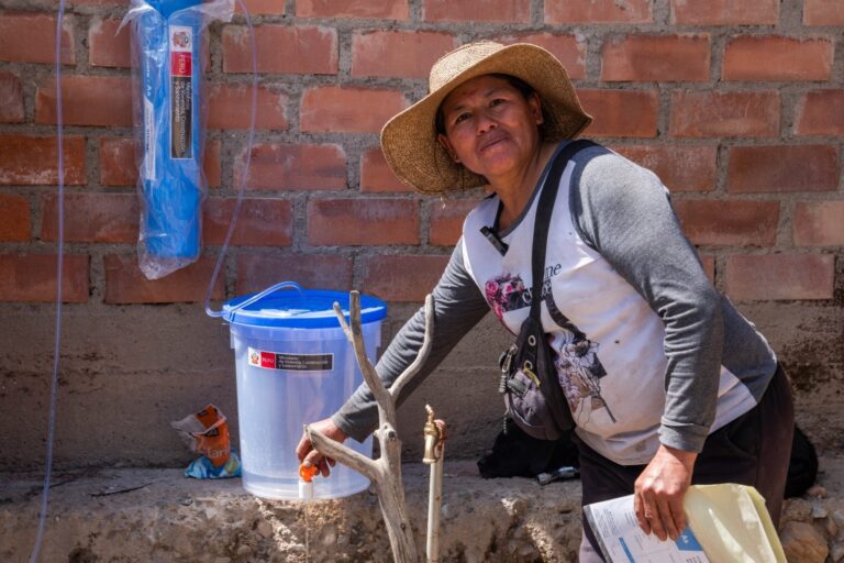 Distribuyen filtros para eliminar arsénico