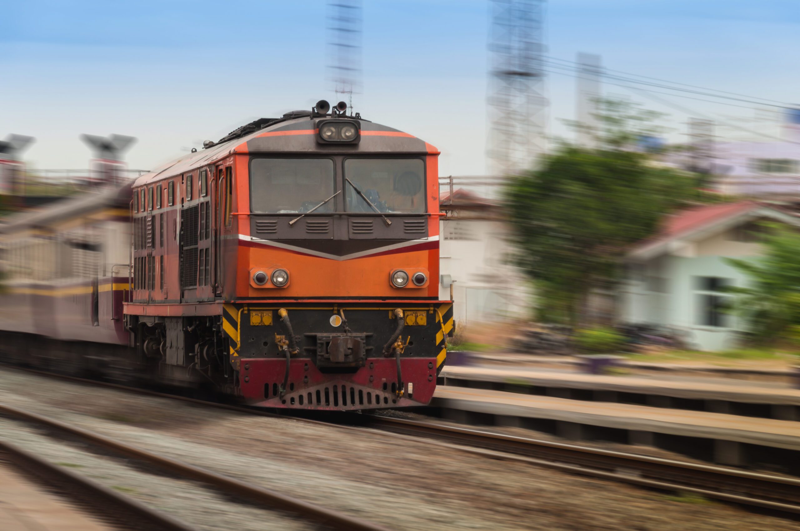 Trinquetes Políticos: En Omate el camarón es nocivo 2 Ferrocarril Referencial scaled La Prensa Regional