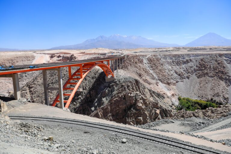GORE Arequipa inspecciona avances de los puentes Arequipa – La Joya y Añashuayco II